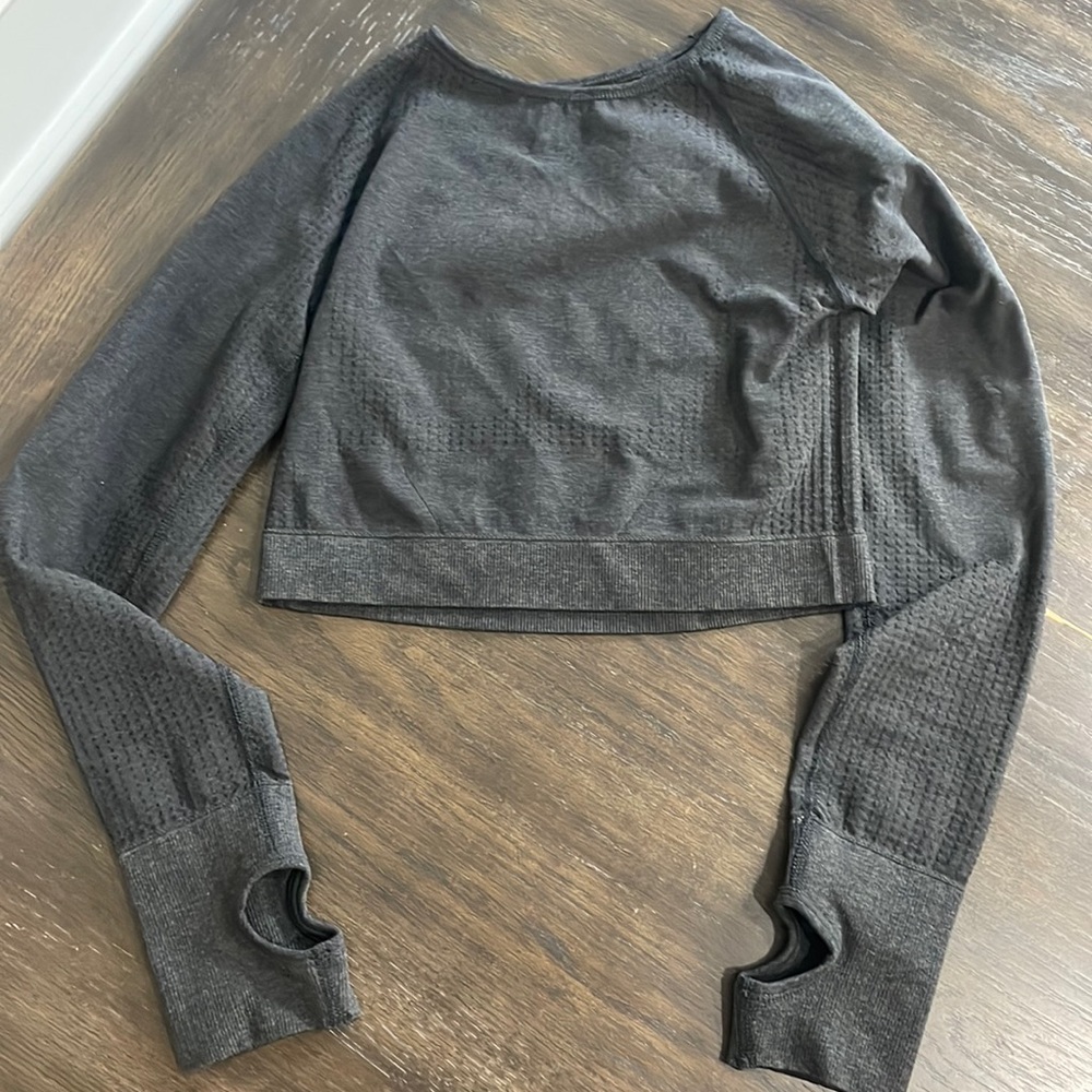 Cropped Long Sleeve Spandex Workout Top